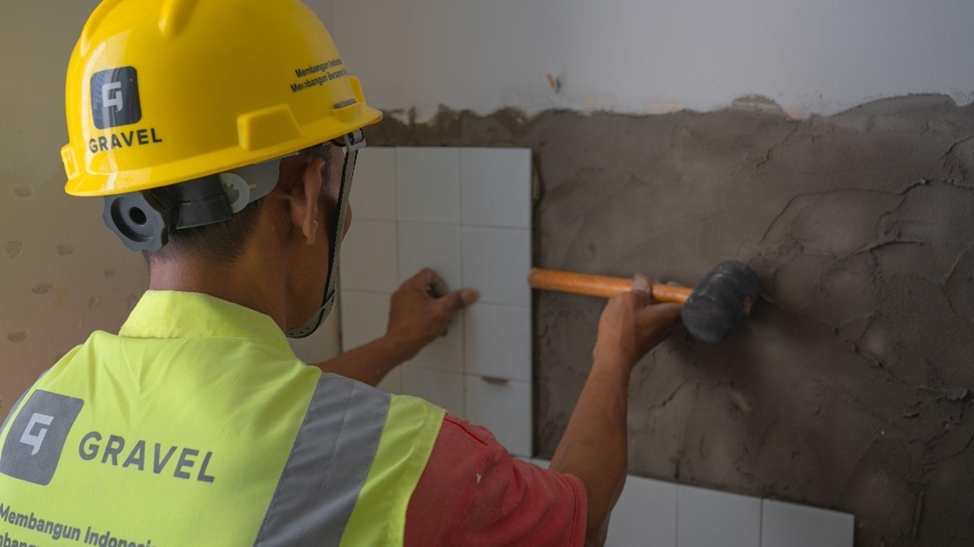 Gravel merupakan perusahaan teknologi yang bergerak di bidang konstruksi. Berawal dari aplikasi cari tukang, kini Gravel telah berkembang sebagai aplikasi solusi bangunan dalam genggaman.