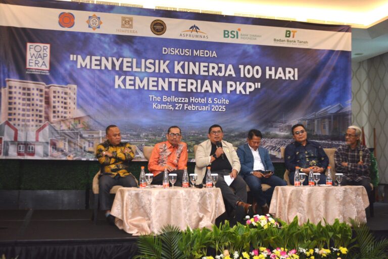 Kementerian PKP harus bekerja keras agar program 3 juta rumah bisa berjalan dan tercapai. Saat ini ada kegamangan dalam menentukan arah kebijakan, sehingga arah kebijakan belum ada.