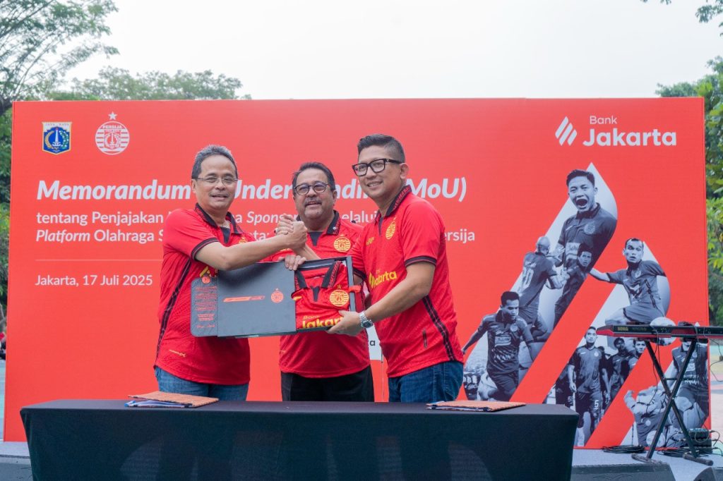 Bank Jakarta menegaskan komitmennya mendukung kebangkitan Persija dengan menjadi salah satu sponsor.