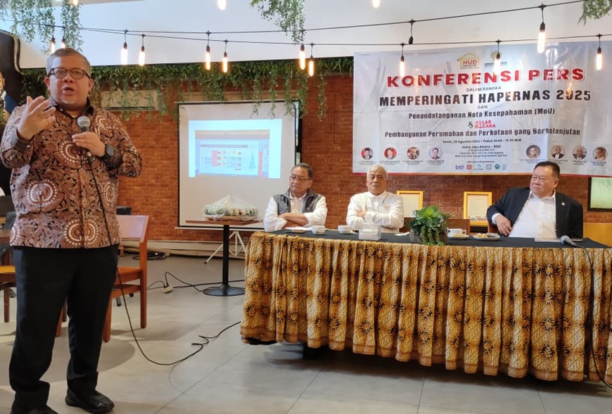 Wamen Menteri PKP Fahri Hamzah menyatakan, saya melihat HUD ini kurang keras bersuara, kita ingin program Kementerian PKP ini lebih keras dikritisi.