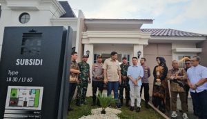 Menteri PKP langsung mengecek rumah subsidi Perumahan Pondok Banten Indah yang berlokasi Jl. Raya Serang - Pandeglang Km. 5, Tembong, Kecamatan Cipocok Jaya, Kota Serang, Banten.