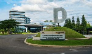 Sementara sektor kesehatan menjadi fokus utamanya, D-HUB SEZ juga mengembangkan tiga sektor bernilai tinggi lainnya: pendidikan, teknologi digital, dan ekonomi kreatif, menjadikan BSD City pusat strategis untuk peluang nasional dan global.